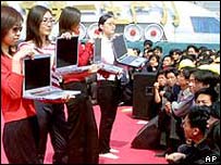 बाज़ार में प्रतिस्पर्द्घा