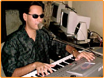 اندھیرے کا سفر: میں نے آواز کی روشنی ڈھونڈھ لی