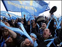 Nhóm ủng hộ thủ tướng Yanukovich