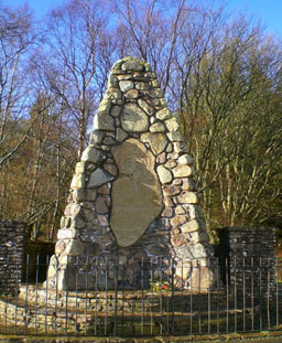 Càrn-cuimhne do Bhlàr Sliabh an t-Siorraim