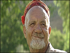 مصور در نمایی از فیلم "مصور عاشق" ساخته علاالدین عبدالله اف