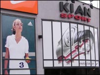 Lối sống tiêu thụ nay rất phổ biến tại Balan