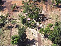 O vilarejo de Mapou, no sul do Haiti, arrasado pelas chuvas