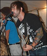 Pikey of 2 Minutes 2 Late