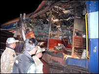 ट्रेन में धमाके