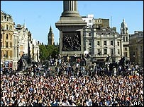 Milhares foram a Trafalgar Square prestar a sua homenagem
