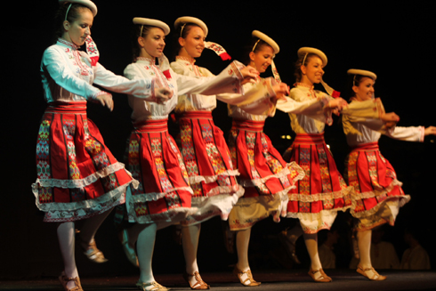 Dance performance at the creek in a 2 week long celebrations of Eid in Dubai