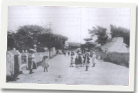 Pentref Caergeiliog (llun Gordon Owen, Caergeiliog)