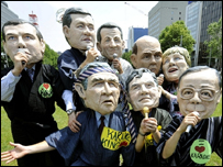 G-8 zirvesini protesto gösterileri