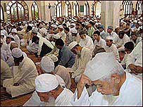 مسلمانوں ميں عام تاثر ہے کہ میڈیا میں انہيں اجتما‏عی طور پر قصور وار کے طور پر پیش کیا جاتا ہے 