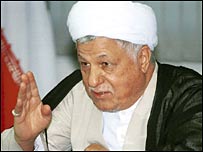 گروهی از ناظران معتقدند ورود اکبر هاشمی رفسنجانی به رقابت های انتخایات رياست جمهوری، معادلات سياسی را متحول خواهد ساخت