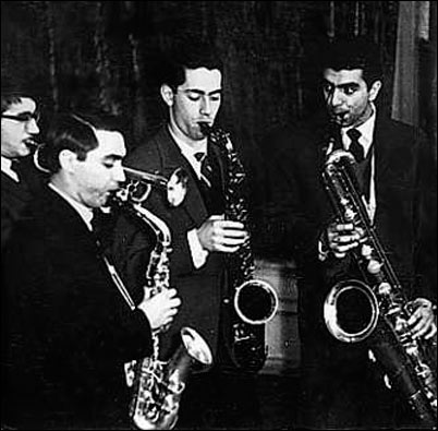 "На Джаз-октете в Ленинграде. Мы постоянно участвовали в ленинградской телепередачие Телевизионный Клуб Молодежи (ТКМ)."