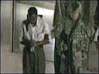 Pamje televizive të arrestimit të iranianëve në Bagdad