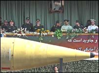 Desfile militar no Irã