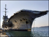 ماحولیات کے لیے کام کرنے والی بین الاقوامی تنظیم ’گرین پیس‘ اس جہاز کے ہندوستان آنے کے خلاف کافی عرصے سے احتجاج کر رہی ہے۔