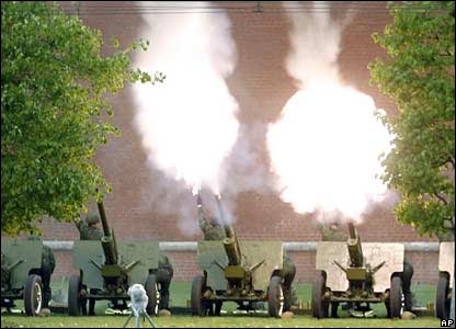 A 30-gun salute at the Kremlin