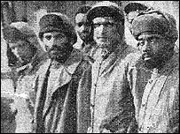 Severokorejské propagandistické fotky válečných zajatců