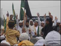 तस्लीमा का विरोध