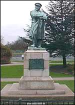 The statue of Captain Smith