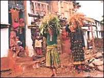 चौना गाँव का एक परिवार