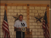 Tổng thống Bush phát biểu tại buổi tiệc