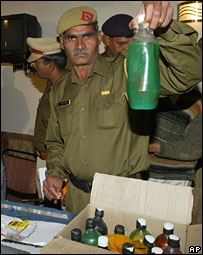 گوشه ای از بمب های دست ساز به کار رفته در انفجار قطار