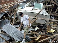 Barcos destruídos em Port O'Connor, Texas