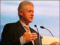 Cựu tổng thống Clinton