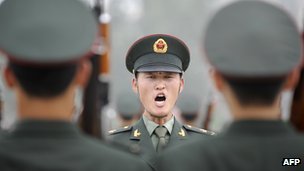 解放軍儀仗隊練習(資料圖片)