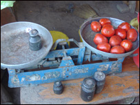 ترازو و سنگ يک کيلويی