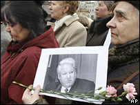 Người dân thương tiếc cố TT Nga, Boris Yeltsin