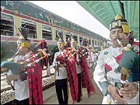 थार एक्सप्रेस का स्वागत