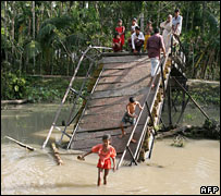 Khu vực nơi lốc xoáy đi qua