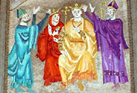 Coroni'r Brenin Arthur fel a welir ar dapestri Sieffre ym Mhriordy Mynwy © Priordy Mynwy