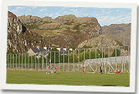 Plant yn chwarae pêl-droed yn y Blaenau heddiw