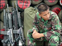 Aceh'de Endonezya askeri 