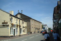 Stryd Newydd gan Lyndon Wray