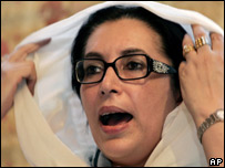 Bà Bhutto hôm 8/11