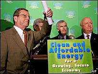 Enerji alanında lobi yapan Senatörler