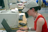 Lowri Johnston, awdur yr adolygiad