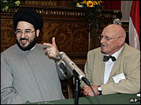 عباس حسينی قائم مقامی رئيس مرکز اسلامی هامبورپ آلمان (چپ) و آلکس ايوب کهلر اولين رئيس آلمانی الاصل شورای مسلمانان آلمان