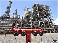 تاسيسات نفتی