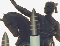 پاکستان جو جمہوریت کے نام پر وجود میں آیا تھا فوج کے کنٹرول میں چلا گیا