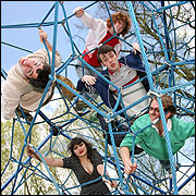 The cast just hang around together!