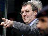 سکاٹ لینڈ یارڈ کی ٹیم 