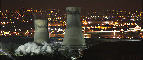 Tinsley Towers fall down