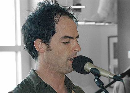 Hub Session: Clap Your Hands Say Yeah