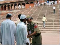 مسلمانوں پر شکوک