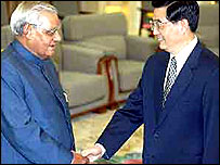 वाजपेयी और हू जिंताओ