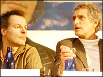 Moderátor Martin Zbrožek a herec Tomáš Hanák